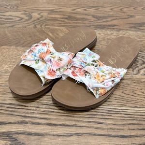 Blowfish sandals